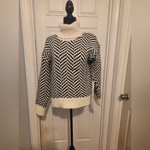 Chic Chevron Turtleneck Sweater in Black and Cream